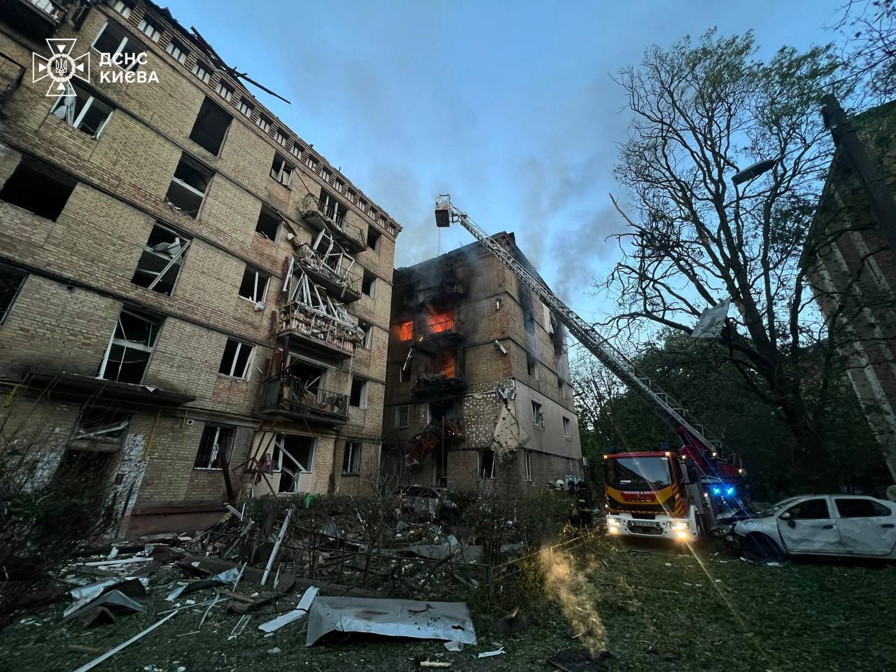 "Терористи повинні відчувати біль, а не нормальні мирні люди": Зеленський відреагував на черговий удар РФ по Україні. ФОТО