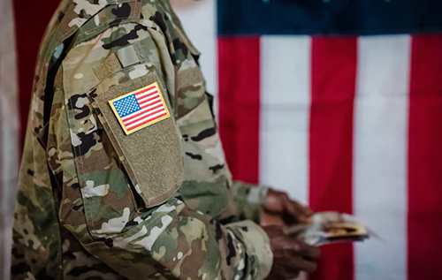 Чиновники США готуються до того, що Вашингтон атакує Іран найближчими днями, – Bloomberg