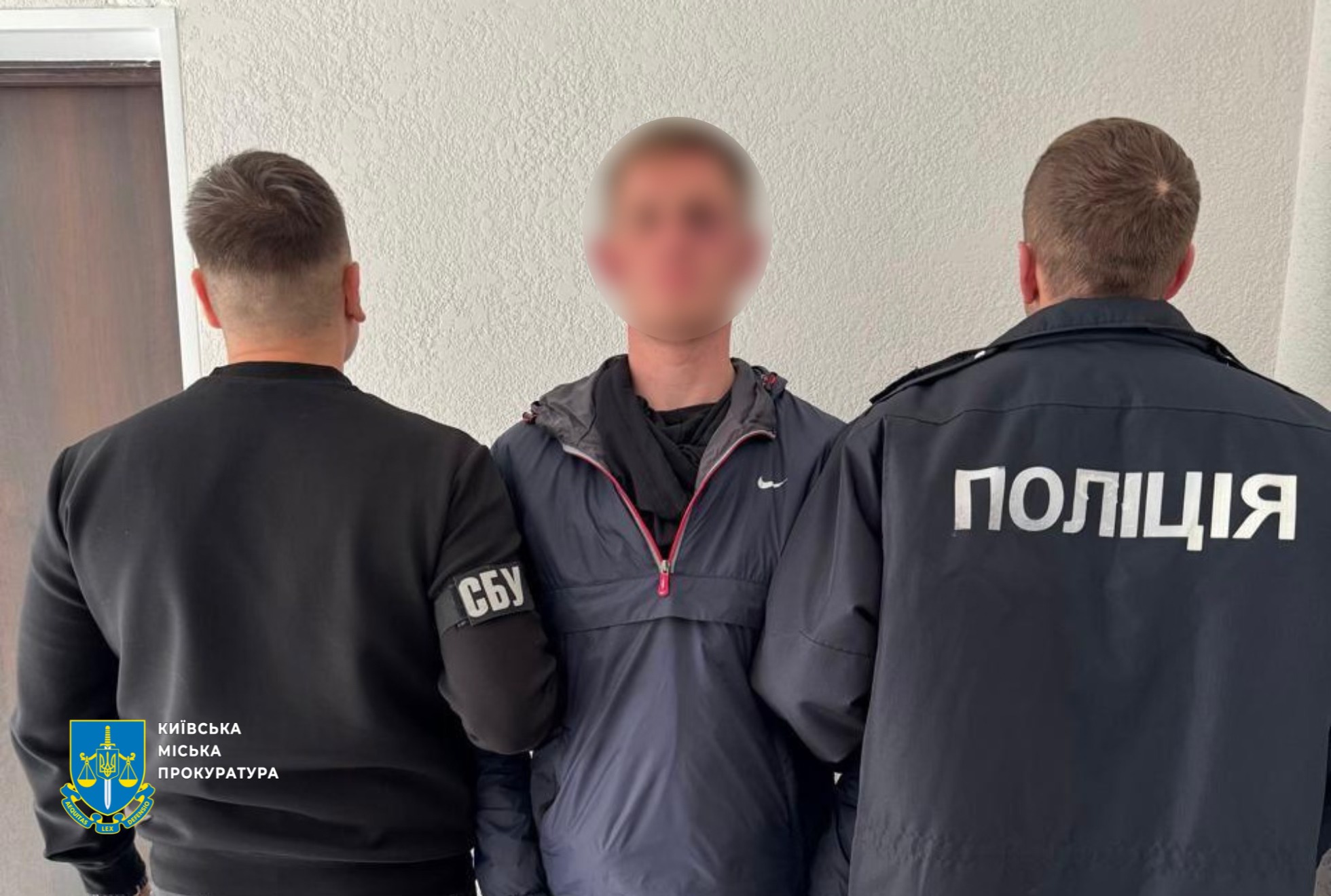 У Києві Герою України у День народження спалили автомобіль: поліція затримала підозрюваного