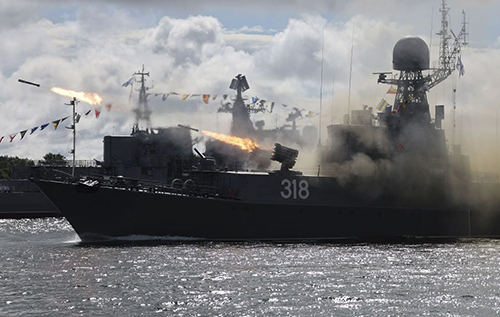 В Росії скасували парад флоту Військово-морських сил на річці Нева: в британській розвідці назвали причину