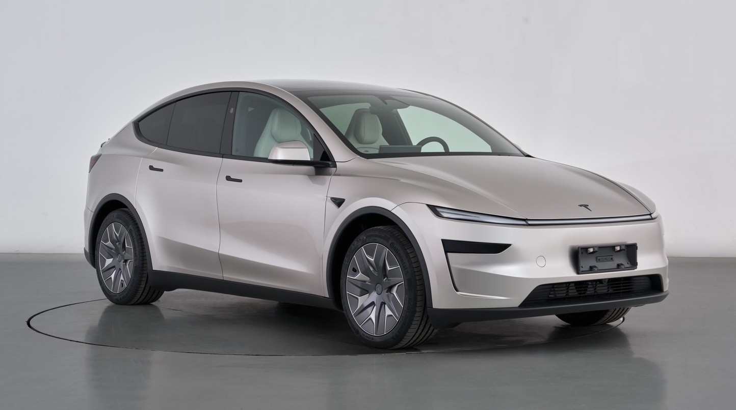 Поки тільки у Китаї: Tesla представила подовжену Model Y