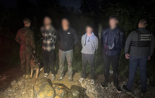 На Закарпатті прикордонникам довелося відкрити вогонь, щоб затримати групу ухилянтів