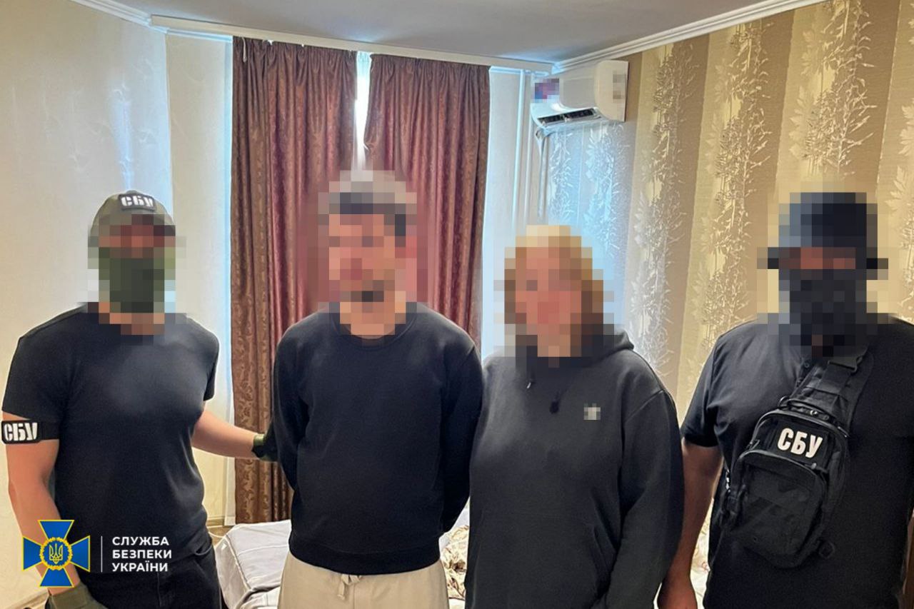 СБУ затримала подружжя, яке встановлювало камери для коригування ударів РФ по Києву