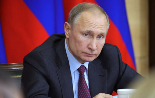 Рейтинг Путина продолжает падать: сейчас ему доверяет лишь каждый четвертый россиянин 