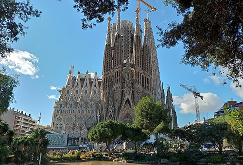 Собор Саграда Фамілія у Барселоні став найвищим храмом у світі Собор Саграда Фамілія у Барселоні став найвищим храмом у світі