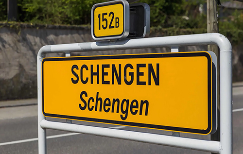 ЄС посилює візовий режим для росіян: багаторазові шенгенські візи стануть винятком, – Politico ЄС посилює візовий режим для росіян: багаторазові шенгенські візи стануть винятком, – Politico