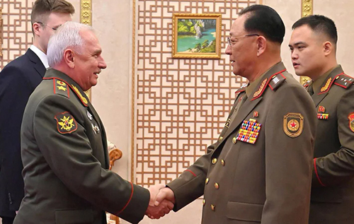 Делегація РФ провела в Пхеньяні нові переговори щодо участі солдатів армії КНДР у війні проти України Делегація РФ провела в Пхеньяні нові переговори щодо участі солдатів армії КНДР у війні проти України