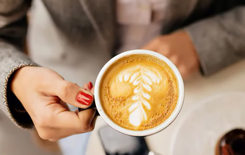 Коли варто пити каву, щоб вона не шкодила сну Коли варто пити каву, щоб вона не шкодила сну