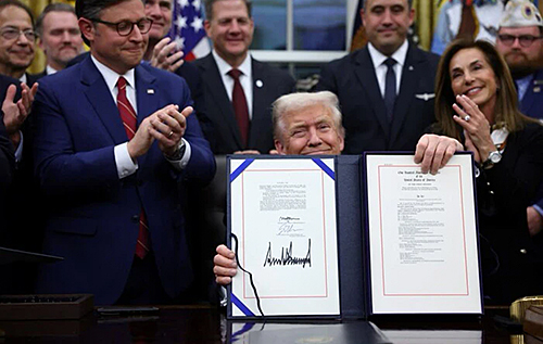 Трамп підписав законопроєкт про тимчасове фінансування уряду: завершився найдовший шатдаун в історії США