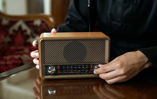 У РФ заявили про тимчасову зупинку трансляції "радіостанції судного дня" через атаку БПЛА