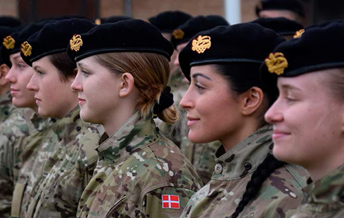 Данія хоче подвоїти кількість резервістів, використовуючи призов 18-річних дівчат за лотереєю Данія хоче подвоїти кількість резервістів, використовуючи призов 18-річних дівчат за лотереєю