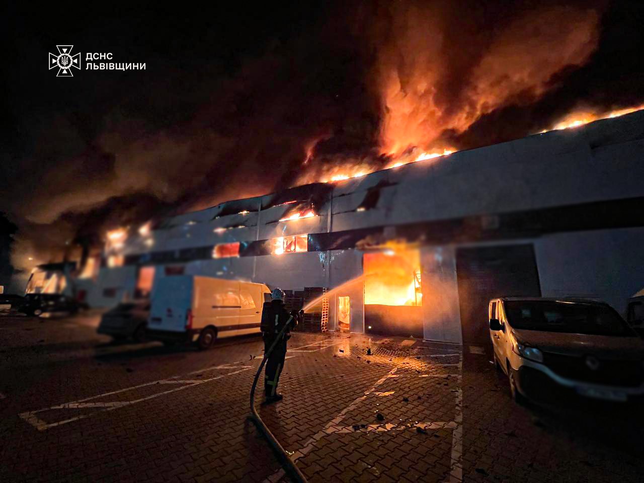 Росія випустила за цю ніч по Україні більш ніж 470 ударних дронів та 48 ракет різного типу: била по критичній інфраструктурі та енергетиці, – Зеленський. ФОТО Росія випустила за цю ніч по Україні більш ніж 470 ударних дронів та 48 ракет різного типу: била по критичній інфраструктурі та енергетиці, – Зеленський. ФОТО