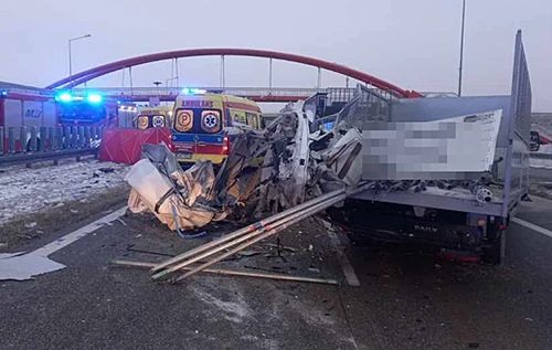 У Польщі сталася смертельна ДТП за участю двох вантажівок і двох фургонів У Польщі сталася смертельна ДТП за участю двох вантажівок і двох фургонів