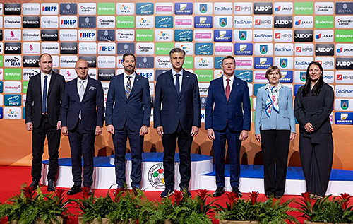 Міжнародна федерація дзюдо оголосила про допуск росіян до змагань під національними прапором