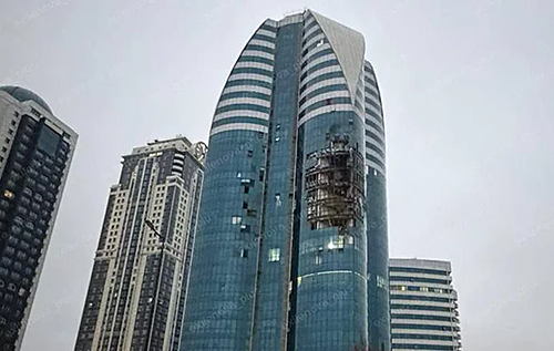 Чечню атакували дрони: у Мережі показали кадри влучання у Грозний Сіті. ВІДЕО