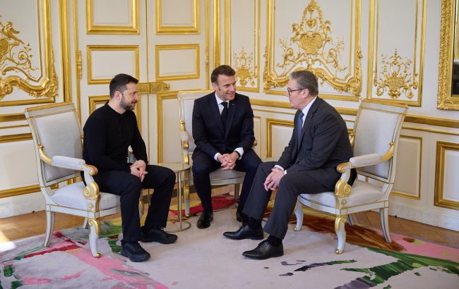 "Це може бути вирішальний момент": ЗМІ розповіли, що заявили Макрон, Зеленський і Стармер про мирні переговори