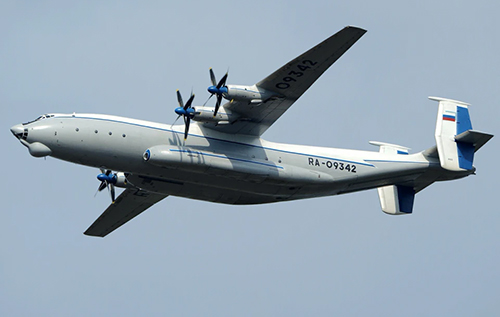 В Росії розбився військово-транспортний літак Ан-22 В Росії розбився військово-транспортний літак Ан-22