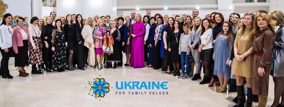 Міжнародний жіночий рух "За сімейні цінності" запрошує на V Всеукраїнський Жіночий Молитовний сніданок Міжнародний жіночий рух "За сімейні цінності" запрошує на V Всеукраїнський Жіночий Молитовний сніданок