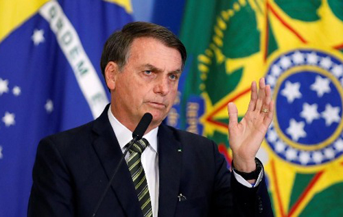 Аnti-colorados: Президент Бразилии решил радикально бороться с пандемией и... закрыл статистику