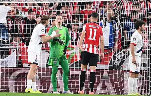 "Між ними є повага": у ПСЖ розповіли, як Забарний ставиться до російського одноклубника "Між ними є повага": у ПСЖ розповіли, як Забарний ставиться до російського одноклубника