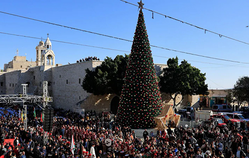 "Після двох років темряви": у Вифлеємі на тлі перемир’я у секторі Гази відновили святкування Різдва. ФОТО