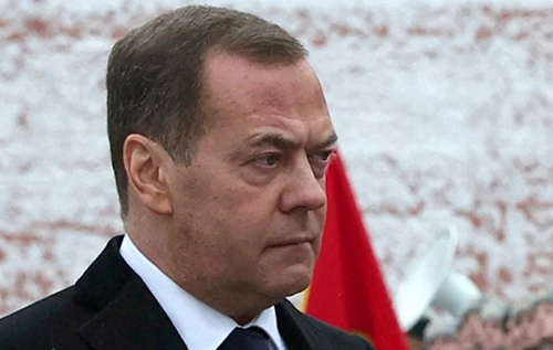 "Не грайте в ігри з Росією": Медведєв опублікував зображення з погрозою у відповідь на пост Держдепу США