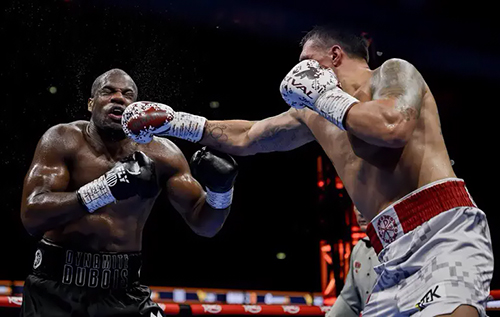 Нокаут у виконанні Усика претендує на звання найкращого в боксі за підсумками 2025 року