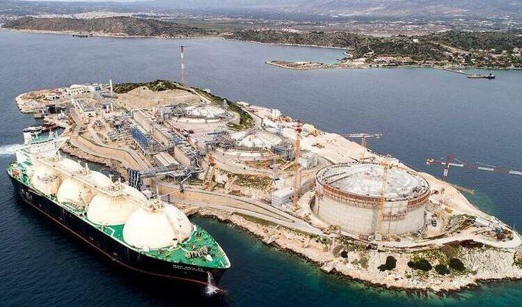 Через термінал у Греції: Україна у березні почне отримувати СПГ зі США