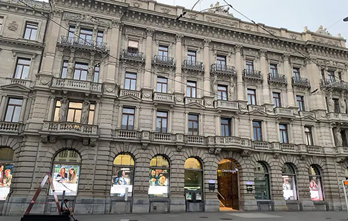 У швейцарському банку знайшли сотні рахунків, пов'язаних з нацистами часів Гітлера