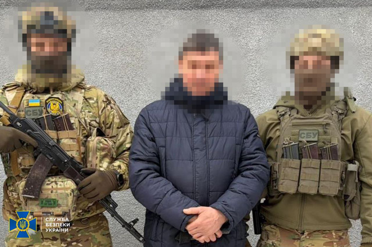 СБУ затримала двох російських агентів, які наводили ворожі КАБи на оборонців Донеччини
