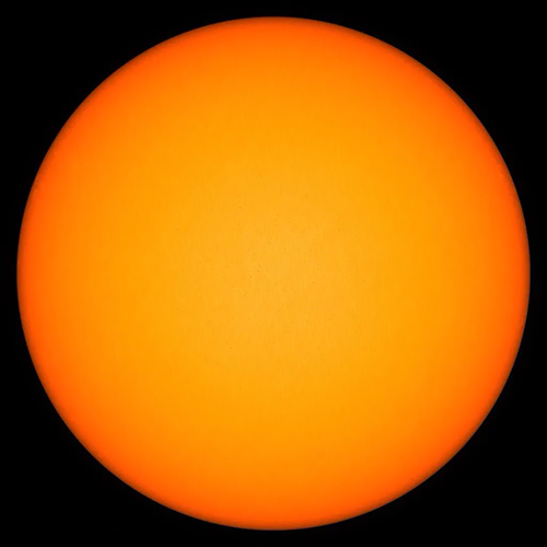 Уперше з 2022 року на Сонці немає жодної плями: що це означає для жителів Землі