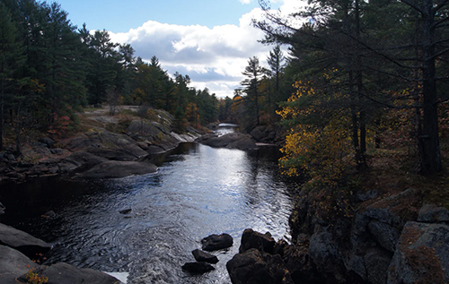 Геологи знайшли найдавнішу воду в світі: яка вона на смак