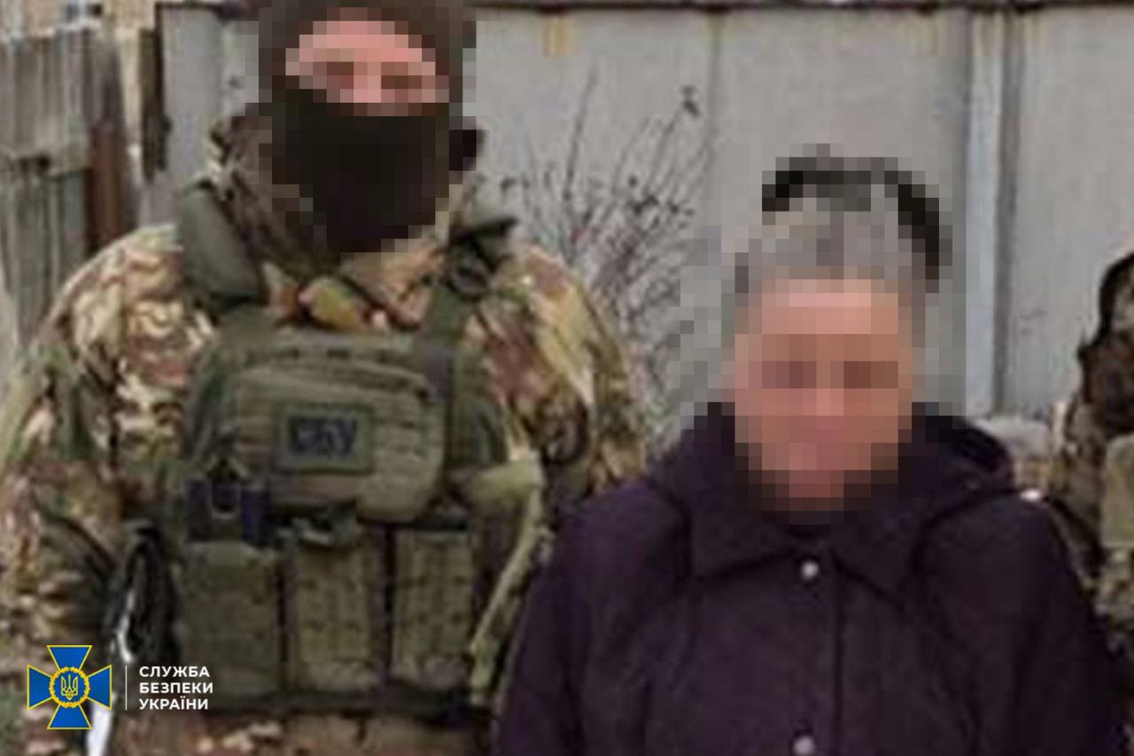 СБУ затримала ще одну агентку РФ, яка наводила російські «КАБи» на оборонців Слов’янська
