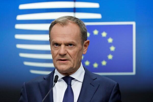 Поки Орбан не піде, Україна не отримає допомогу від ЄС, - прем'єр Польщі