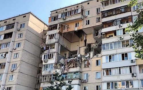 У Києві у багатоповерховому будинку на проспекті Григоренко вибухнув газ. ФОТО. ВІДЕО