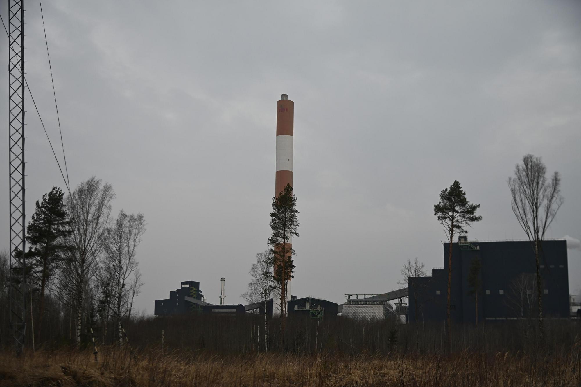 Дрон, що залетів з повітряного простору РФ, вразив трубу електростанції в Естонії