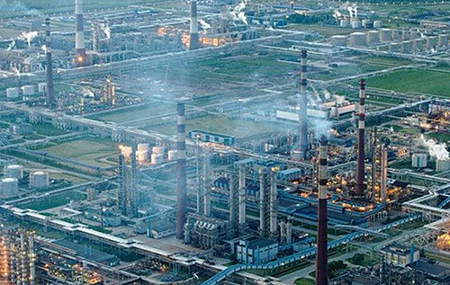 Сили оборони уразили Киришський НПЗ: це вже третій об'єкт балтійської експортної нафтової артерії РФ за тиждень. ВІДЕО