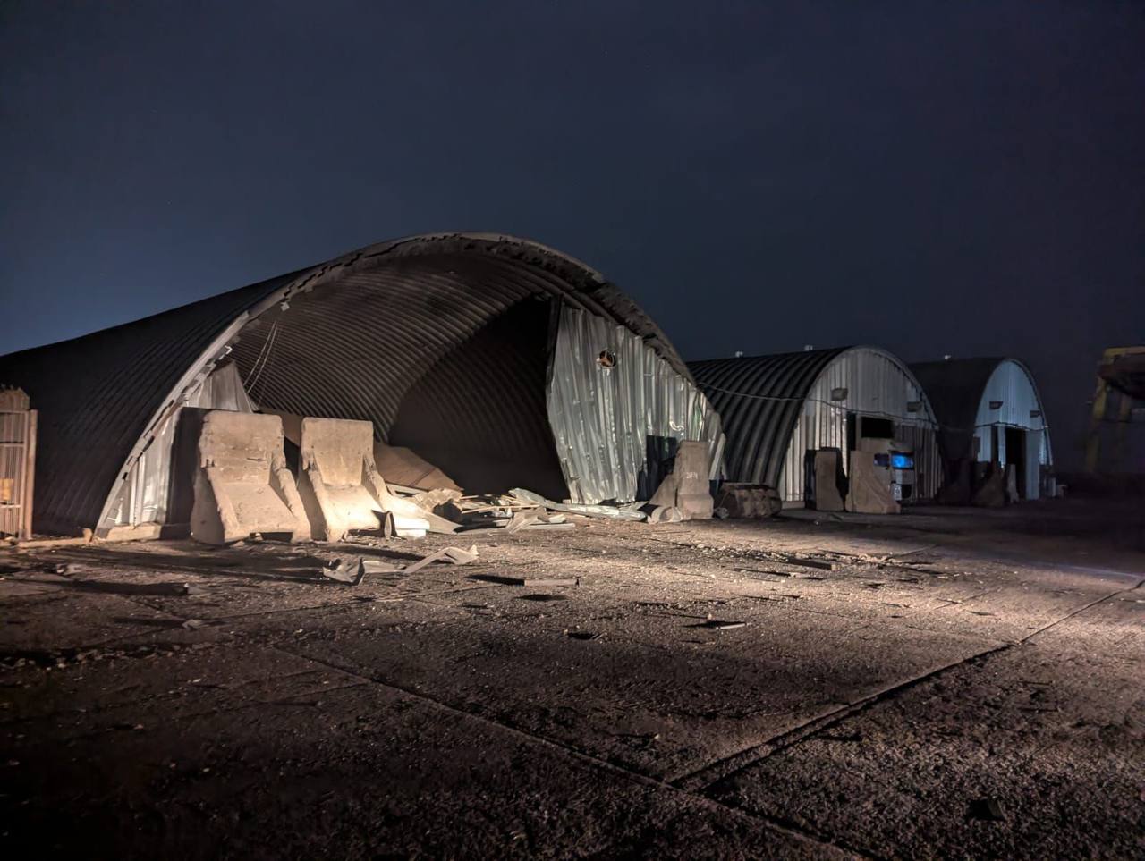 РФ атакувала портову інфраструктуру Одещини: пошкоджені склади та ангари