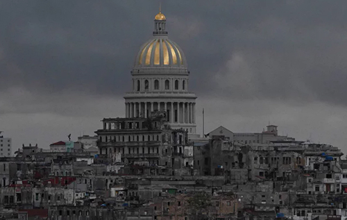 Кремль збирається залишитись "під боком" у США і заявив про план допомоги Кубі