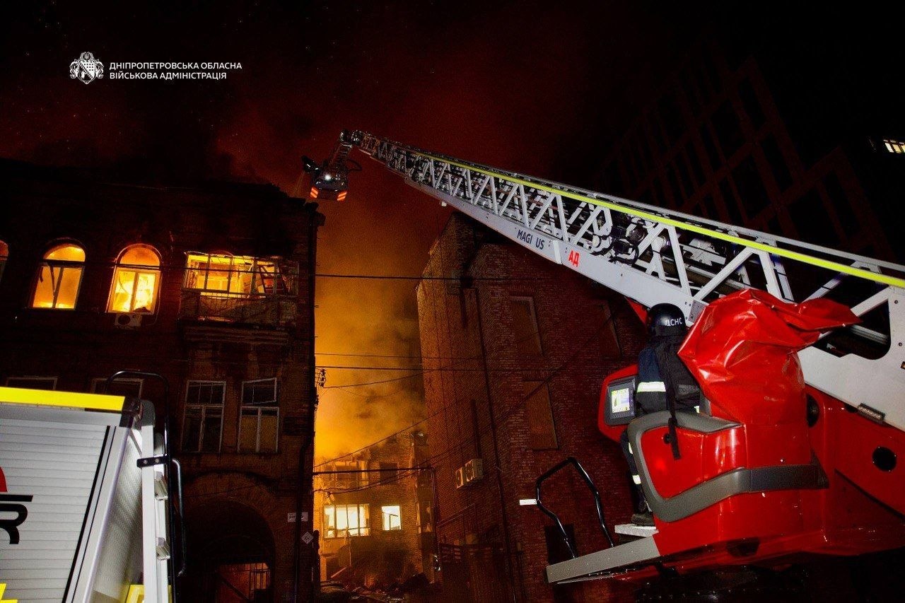 Росія масовано вдарила по Дніпру: двоє загиблих і 30 постраждалих. ФОТО