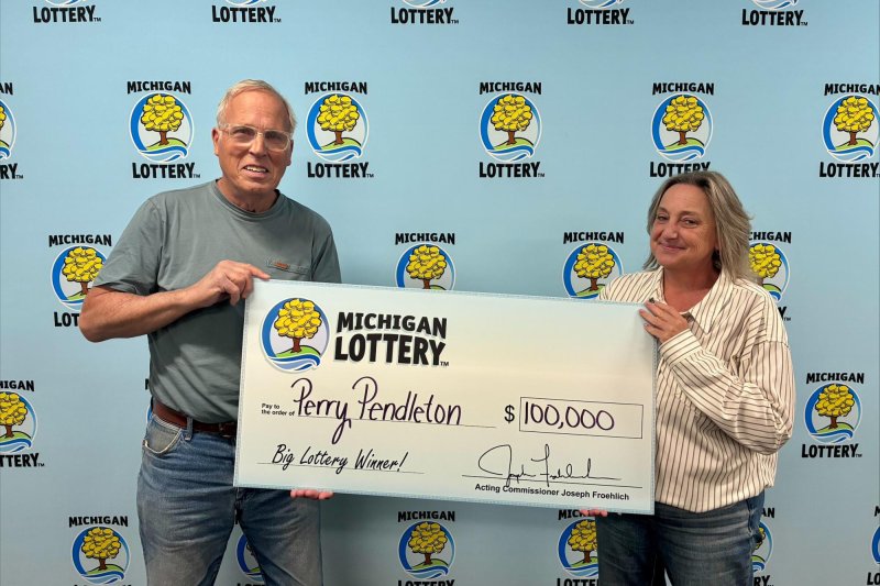 Скарб лежав у коробці: американець п'ять місяців не знав, що став багатієм