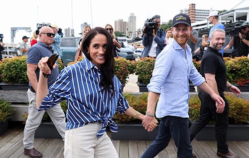 Принц Гаррі і Меган Маркл розглядають часткове повернення королівських обовʼязків — The Telegraph