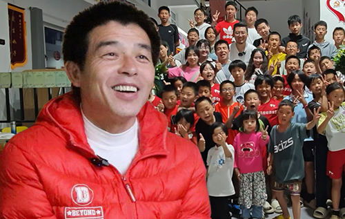 У 52 роки чоловік має 300 дітей: у Китаї живе найнезвичніша родина світу