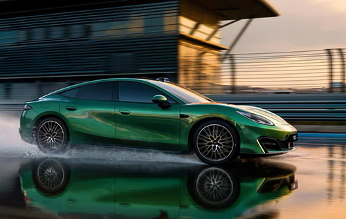 Китайський виклик Tesla та Porsche: BYD презентувала електричний седан на 1000 кінських сил