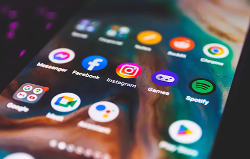 П'ять звичок, які повільно вбивають ваш смартфон