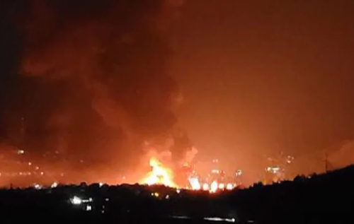 Безпілотники атакували НПЗ у Туапсе: на місці удару спалахнула масштабна пожежа