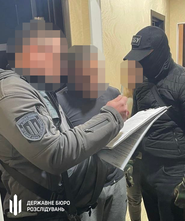 «Таксі для військових 24/7 Запоріжжя»: ДБР викрило схему для дезертирів