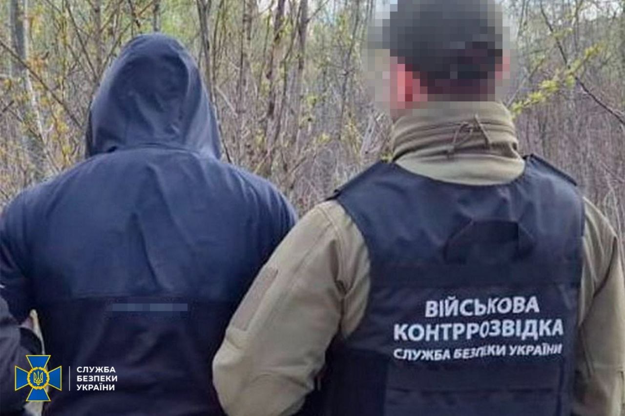 СБУ викрила агента РФ у Харкові, який підпалював автомобілі ЗСУ