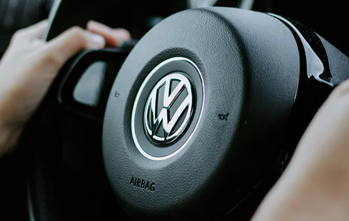 Поки не потрібен: Volkswagen відклав випуск електричного Golf