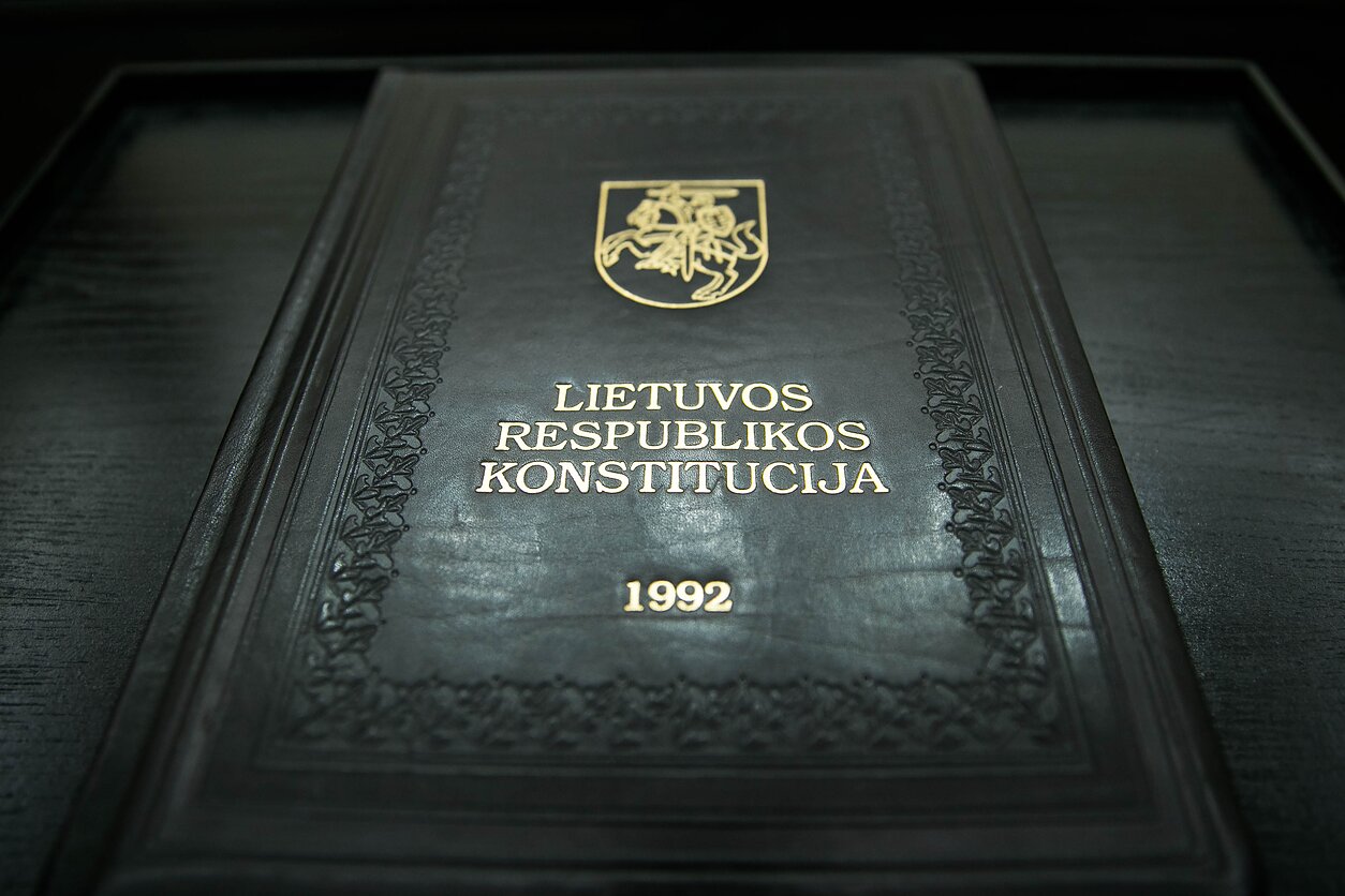 Спікер Сейму Литви пропонує змінити Конституцію для розміщення в країні ядерної зброї